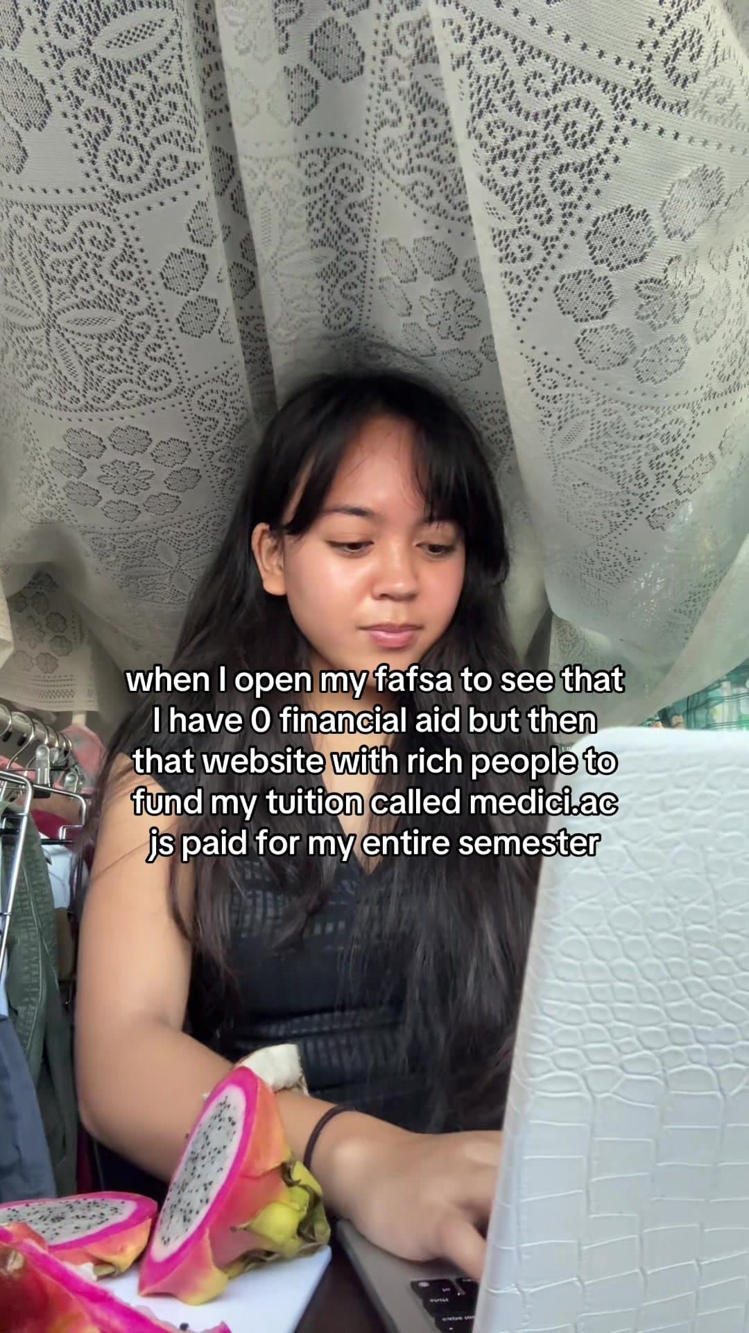 when I open my fafsa to see that
I have 0 financial aid but then
that website wi…