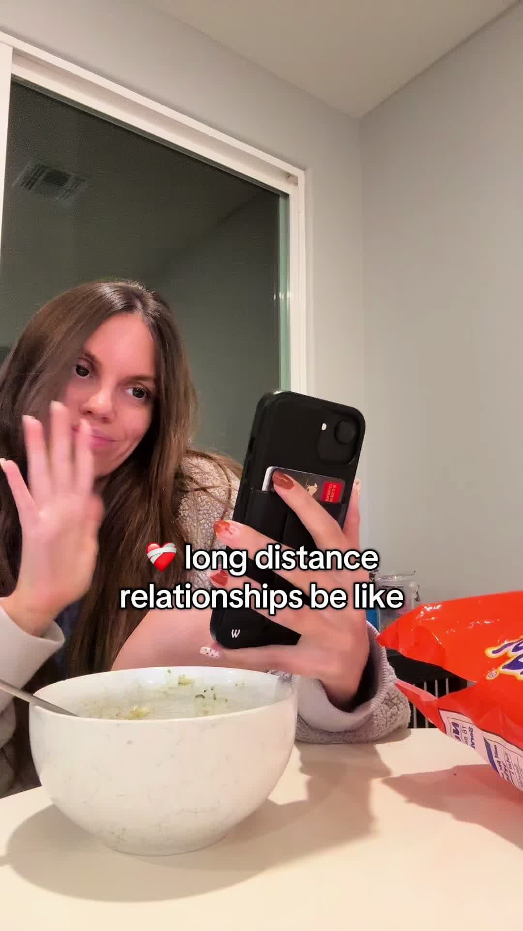 ❤️🩹 long distance
relationships be like
then he sends me this
on our paired a…