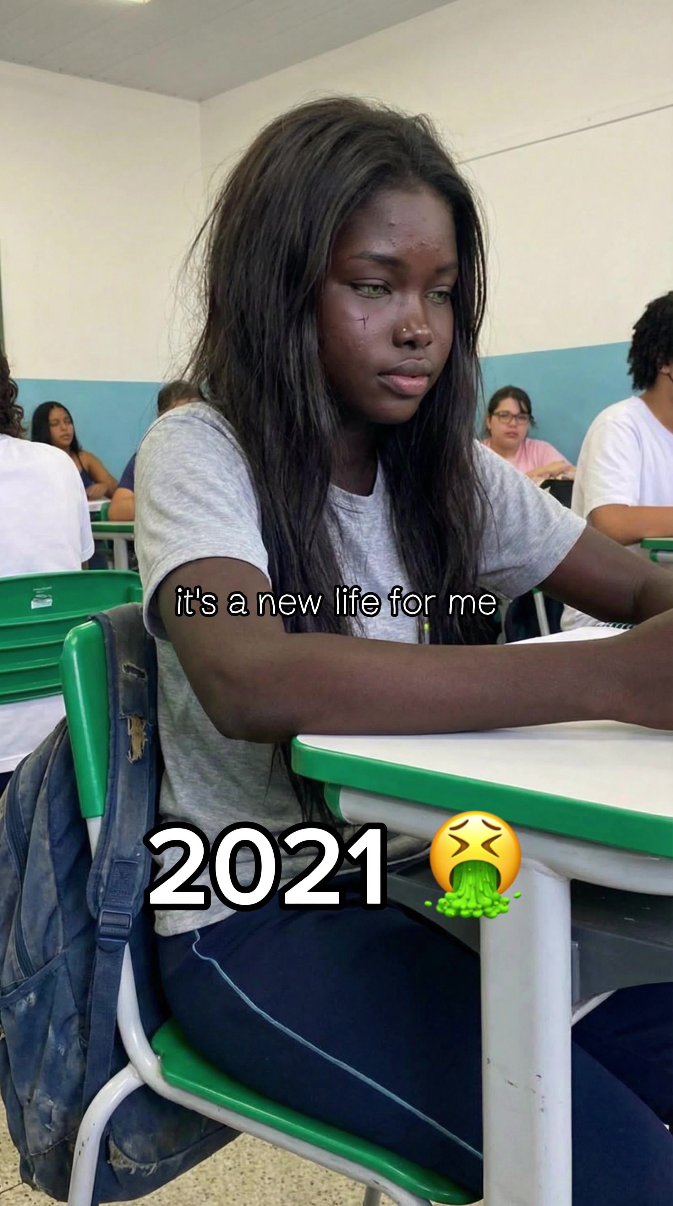 it's a new dawn
it's a new day
it's a new life
it's a new life for me
and I'm fe…