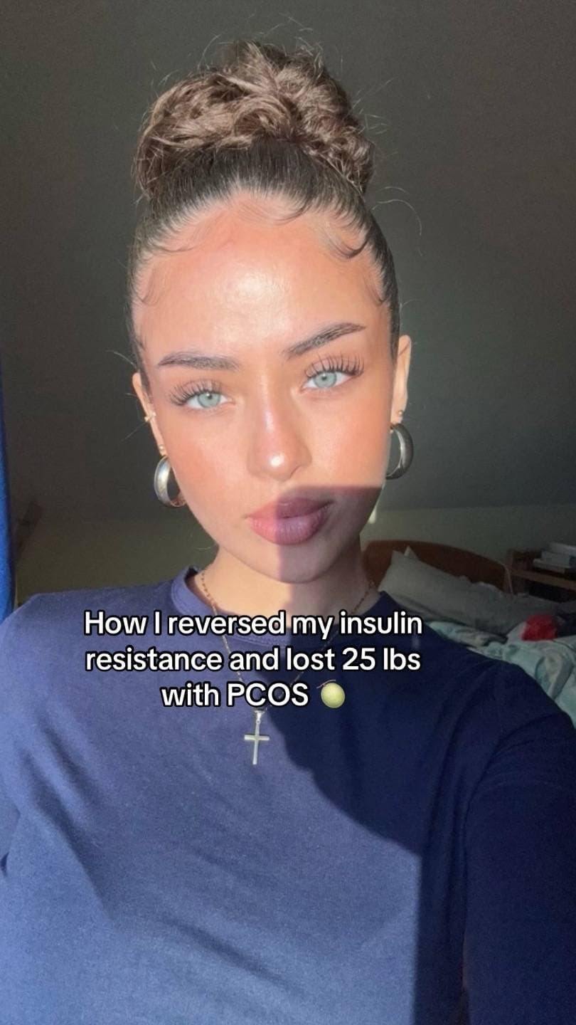 Slide 1: How I reversed my insulin
resistance and lost 25 lbs
with PCOS 🍈