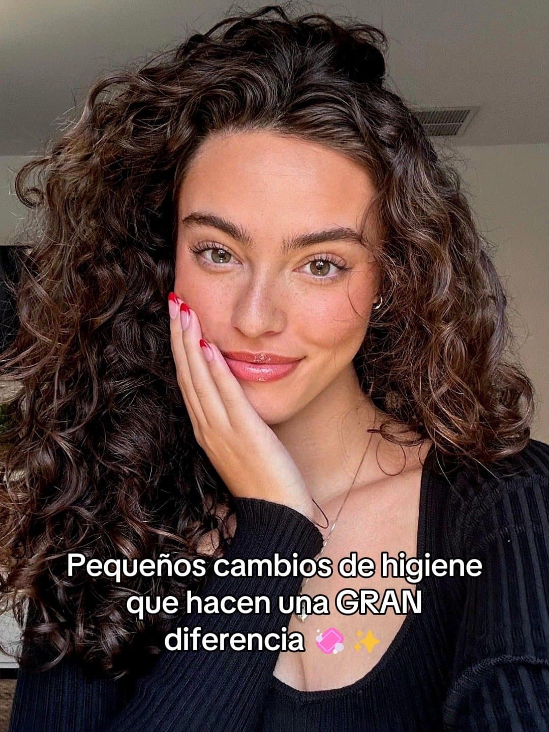 Slide 1: Pequeños cambios de higiene
que hacen una GRAN
diferencia 🧼✨