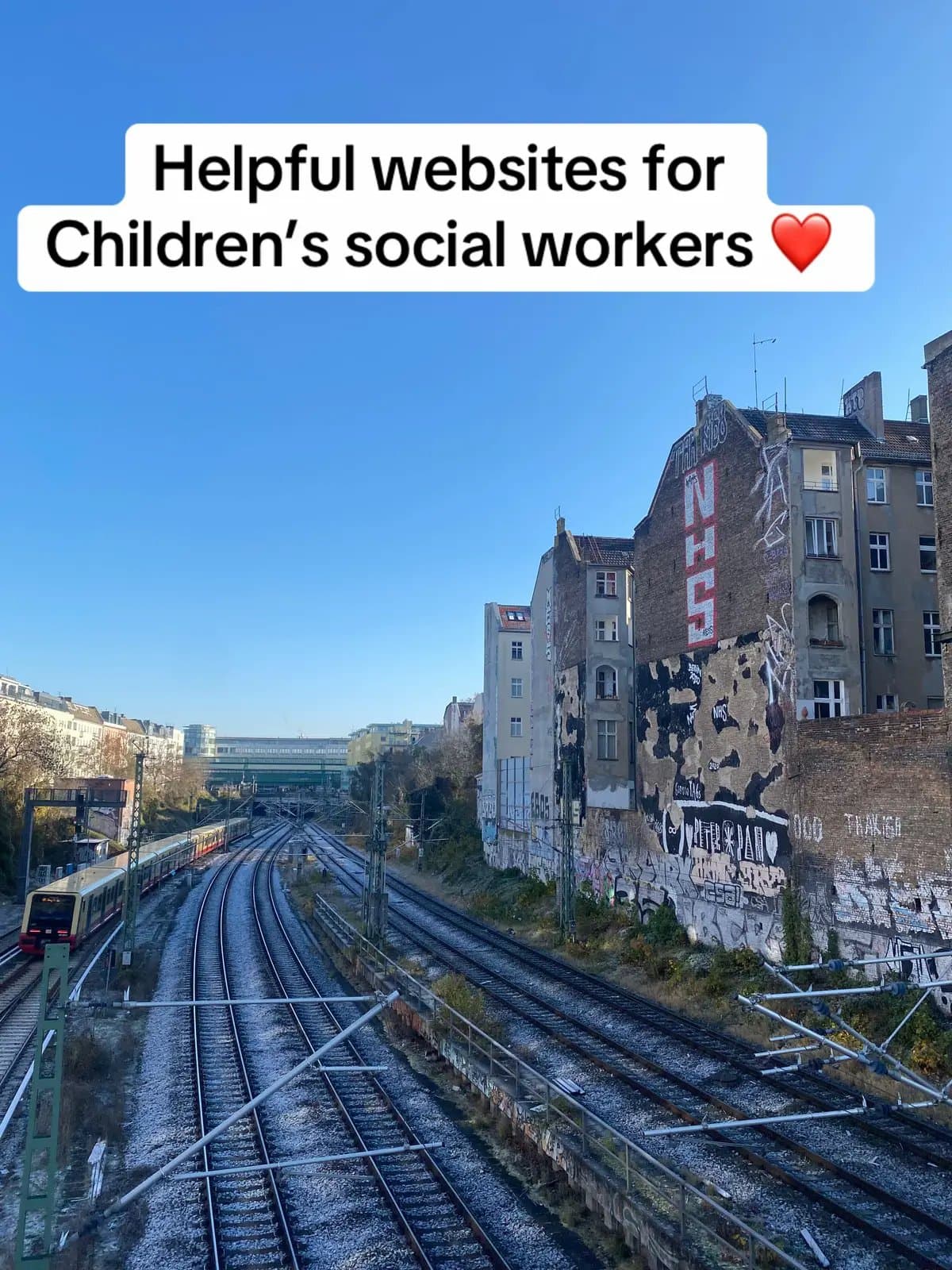 Slide 1: Helpful websites for
Children’s social workers ❤️