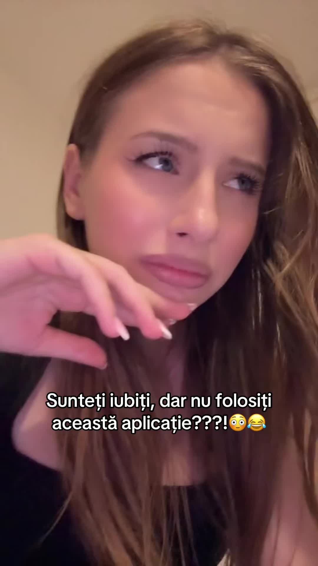 Sunteți iubiți, dar nu folosiți
această aplicație???!😳😂
Așa arată ecranul lui…