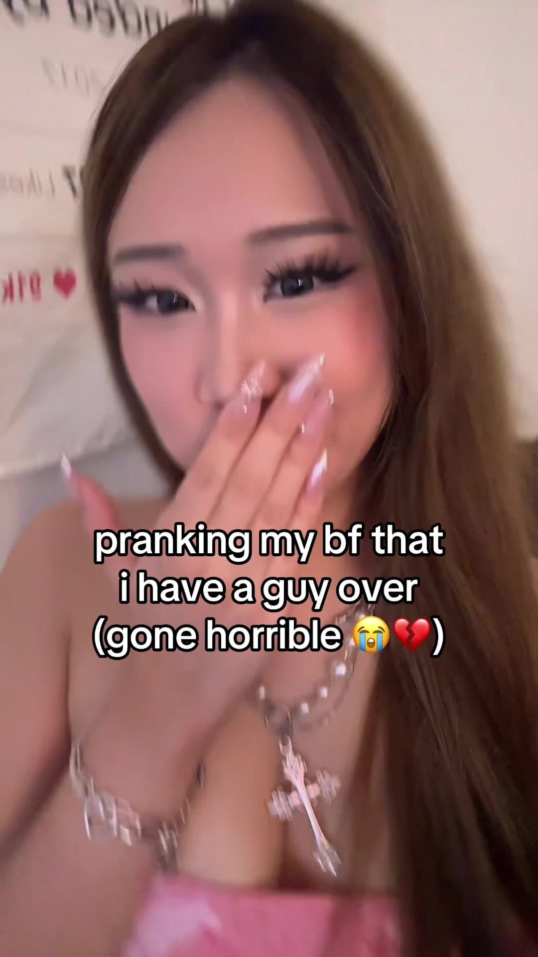 pranking my bf that
i have a guy over
(gone horrible ππ)