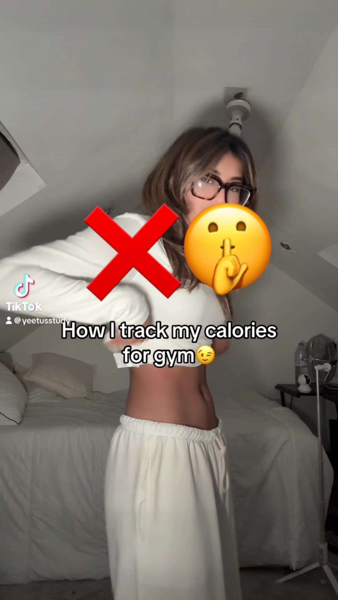 How I track my calories
for gym😉
take a pic of ur meal
and let this app do t…